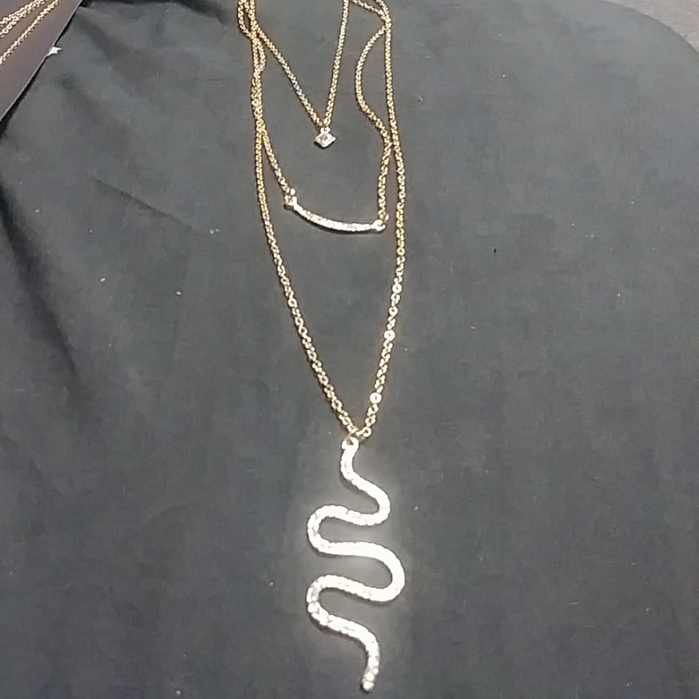 Guess three layered necklace